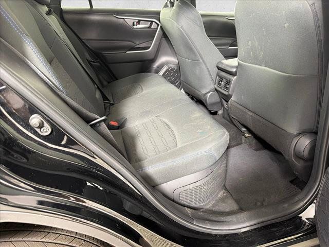 Used 2024 Toyota RAV4 SE AWD/4WD image 15