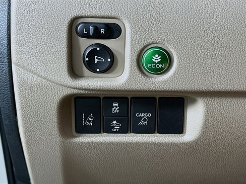 Used 2020 Honda Ridgeline RTL image 16