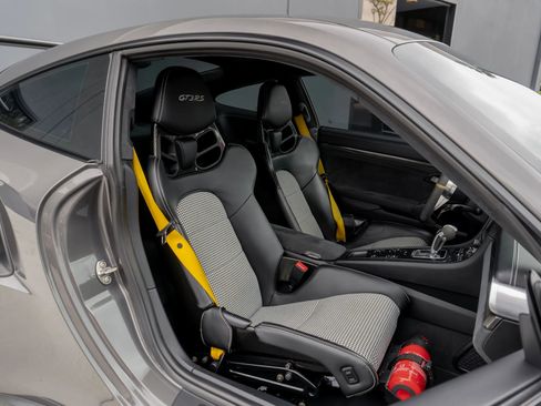 Used 2016 Porsche 911 GT3 RS RWD image 49