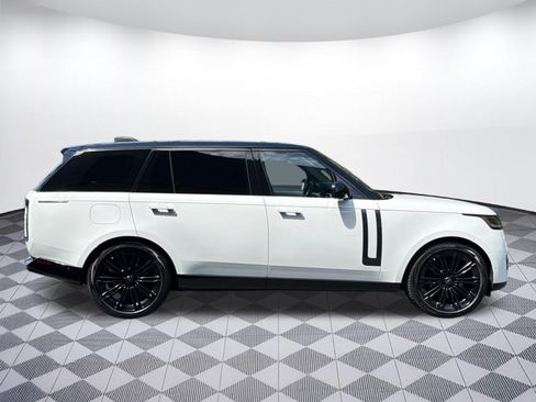 Certified 2022 Land Rover Range Rover Long Wheelbase SE AWD/4WD image 8