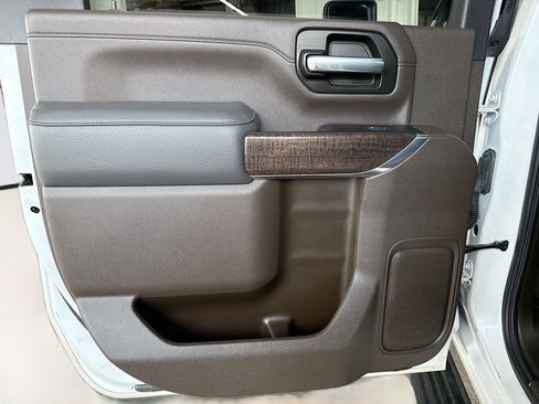 Used 2022 GMC Sierra 2500 Denali w/ Denali Ultimate Package image 25