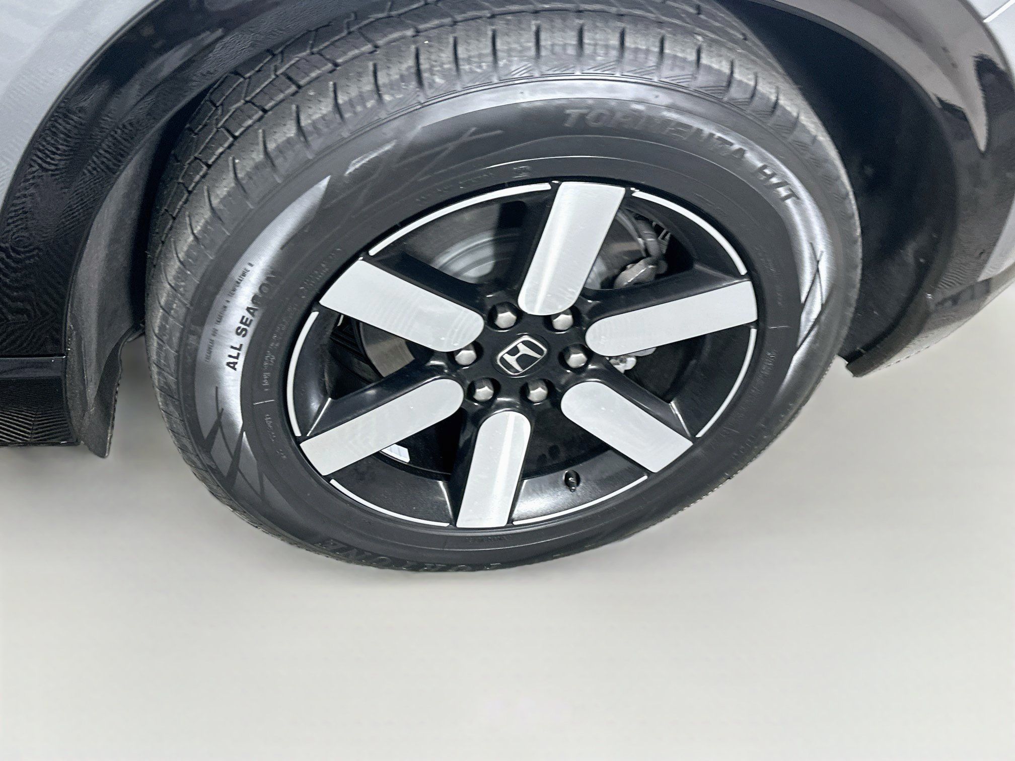 Used 2024 Honda Prologue Touring image 11