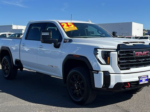 Certified 2025 GMC Sierra 2500 AT4 AWD/4WD image 3