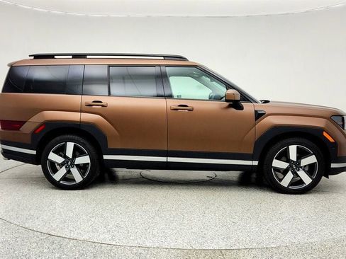 Used 2024 Hyundai Santa Fe Limited AWD/4WD image 4