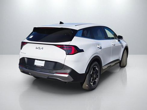 New 2026 Kia Sportage EX image 5