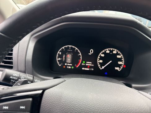 Used 2025 Honda Odyssey Elite image 12