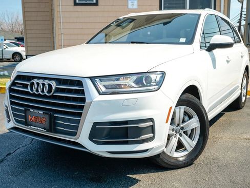 Used 2018 Audi Q7 2.0T Premium w/ Cold Weather Package AWD/4WD image 9
