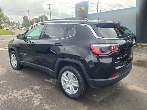 Used 2022 Jeep Compass Latitude w/ Convenience Group image 9