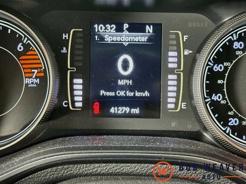 Used 2020 Jeep Cherokee Latitude Plus w/ Cold Weather Group AWD/4WD image 14