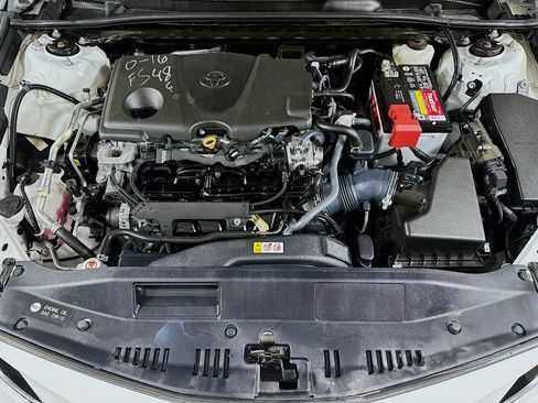Used 2022 Toyota Camry LE AWD/4WD image 27