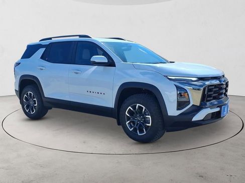 New 2026 Chevrolet Equinox ACTIV w/ Convenience Package III image 3