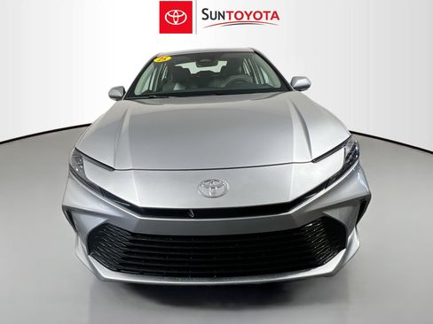 New 2025 Toyota Camry LE image 10
