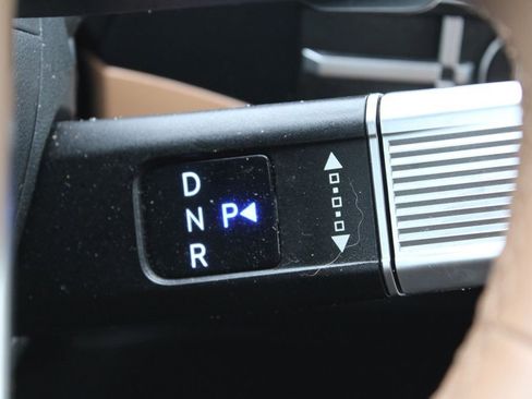 Used 2024 Hyundai Santa Fe Limited image 33