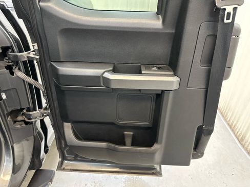 Used 2018 Ford F150 XLT w/ Equipment Group 302A Luxury AWD/4WD image 14