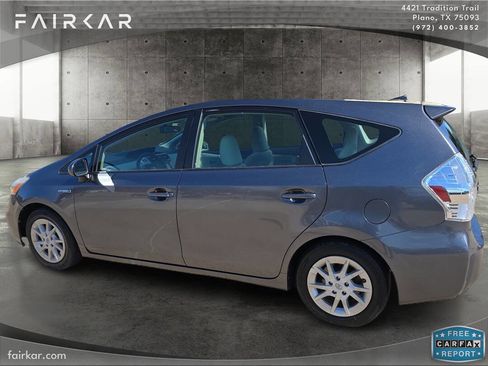 Used 2012 Toyota Prius V Three image 7