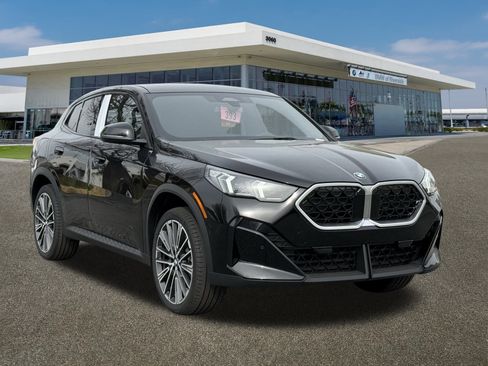 New 2026 BMW X2 xDrive28i w/ Convenience Package image 2
