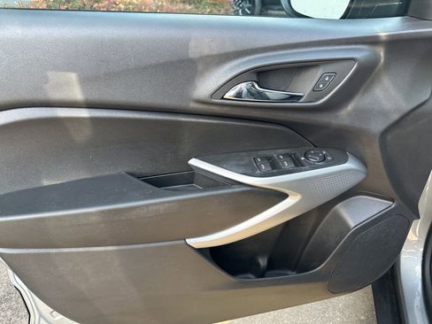 Used 2024 Chevrolet Trax LS w/ LS Convenience Package image 14