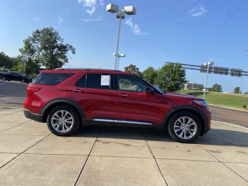 Used 2021 Ford Explorer Limited w/ Equipment Group 301A RWD image 13