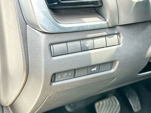 Certified 2023 Nissan Rogue Platinum w/ Platinum Premium Package image 11