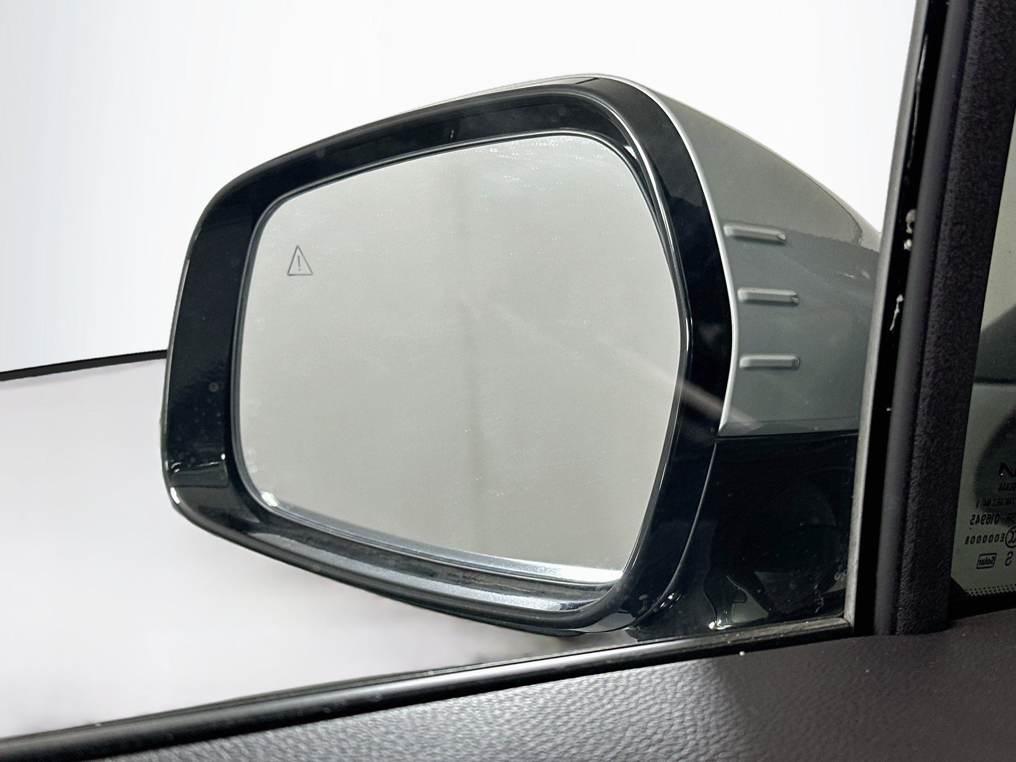 Used 2024 Kia Carnival SX FWD image 16