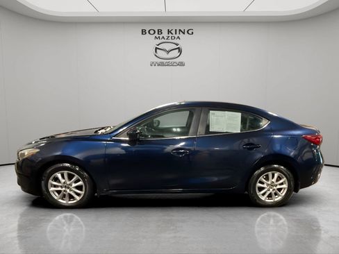 Used 2014 MAZDA MAZDA3 i Touring FWD image 2