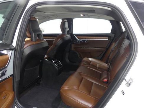 Used 2018 Volvo S90 T6 Inscription image 28