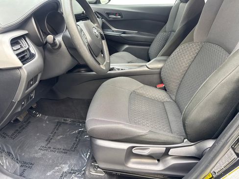 Used 2021 Toyota C-HR LE FWD image 26