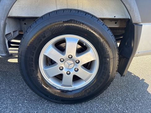 Used 2016 Mercedes-Benz Sprinter 2500 w/ Driver Comfort Package image 11