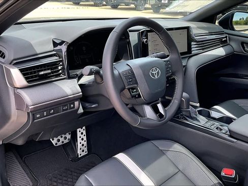 New 2026 Toyota Camry SE FWD image 8