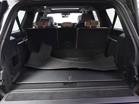 New 2026 Lincoln Navigator L Black Label AWD/4WD image 19