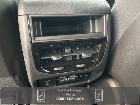 New 2025 Jeep Grand Cherokee Limited w/ Luxury Tech Group II image 18