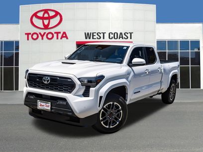 Used 2024 Toyota Tacoma TRD Sport w/ TRD Sport Upgrade Package