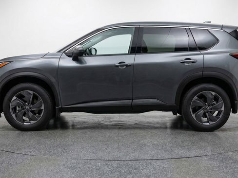 Used 2025 Nissan Rogue SV FWD image 5