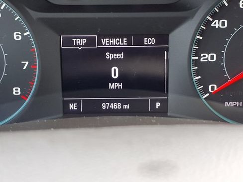 Used 2023 Chevrolet Malibu LT FWD image 17