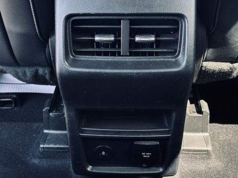 Used 2023 Ford Edge SEL w/ Convenience Package image 23