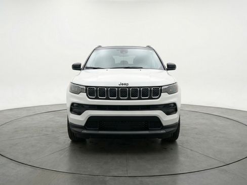 Used 2025 Jeep Compass Limited image 2