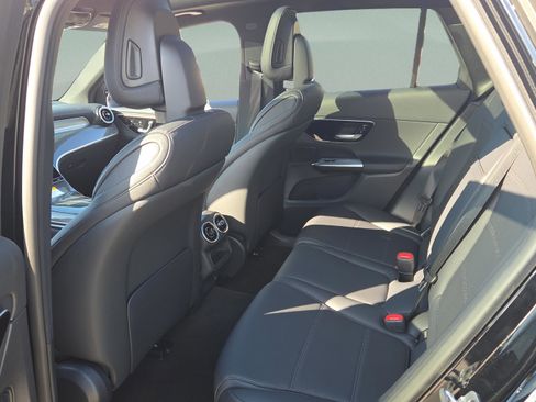 Certified 2026 Mercedes-Benz GLC 300 image 11