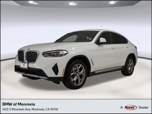 Certified 2023 BMW X4 xDrive30i w/ Convenience Package image 1
