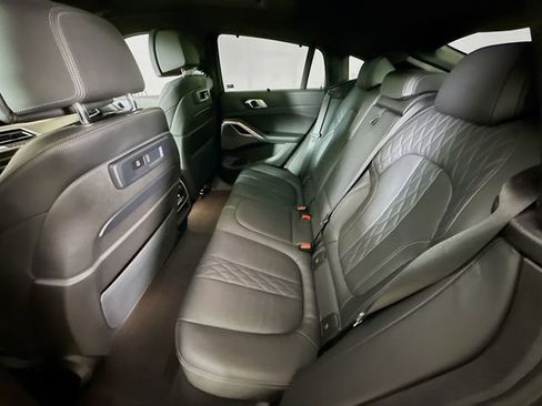 Used 2023 BMW X6 xDrive40i w/ Executive Package image 25