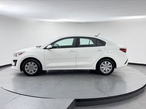 Used 2023 Kia Rio S image 3