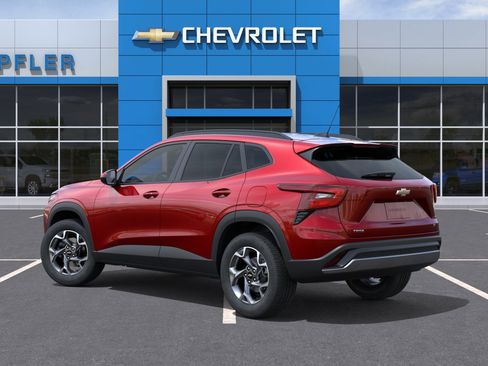 New 2026 Chevrolet Trax LT image 3