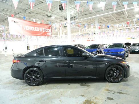 Used 2019 Alfa Romeo Giulia w/ Nero Edizione image 13