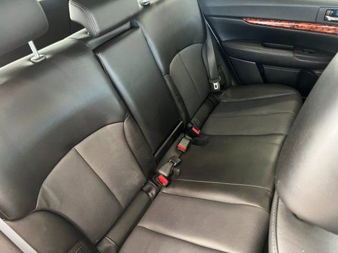 Used 2012 Subaru Outback 2.5i Limited w/ Moonroof Pkg image 39