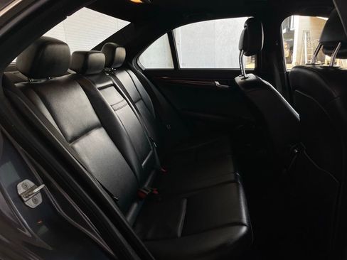 Used 2011 Mercedes-Benz C 300 4MATIC Sedan image 18
