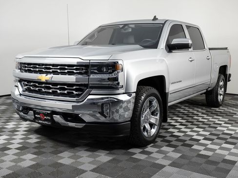 Used 2018 Chevrolet Silverado 1500 LTZ w/ Sport Package image 2
