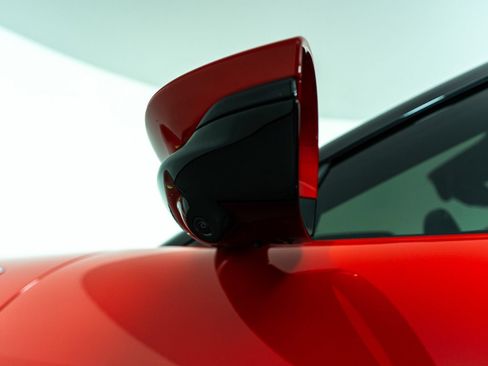 Certified 2025 Ferrari 12Cilindri RWD image 22