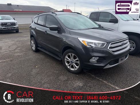 Used 2018 Ford Escape SE image 46