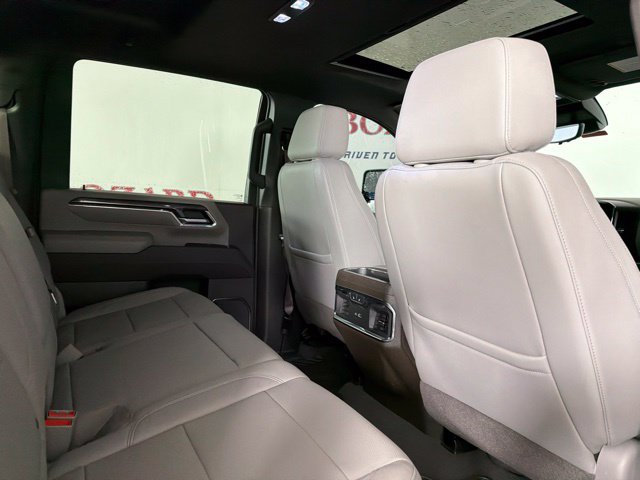 Used 2024 Chevrolet Silverado 2500 LTZ w/ LTZ Premium Package AWD/4WD image 35