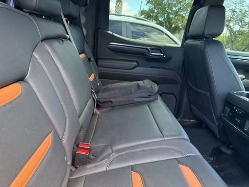 Used 2024 GMC Sierra 1500 AT4 w/ Technology Package image 11