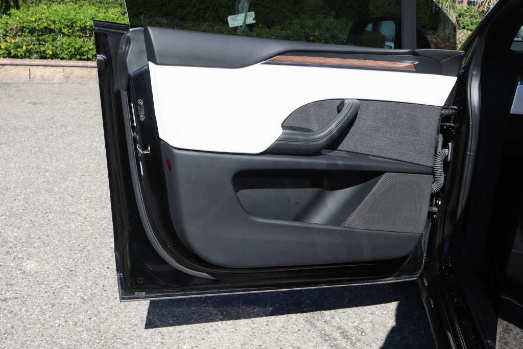 Used 2022 Tesla Model X AWD/4WD image 14